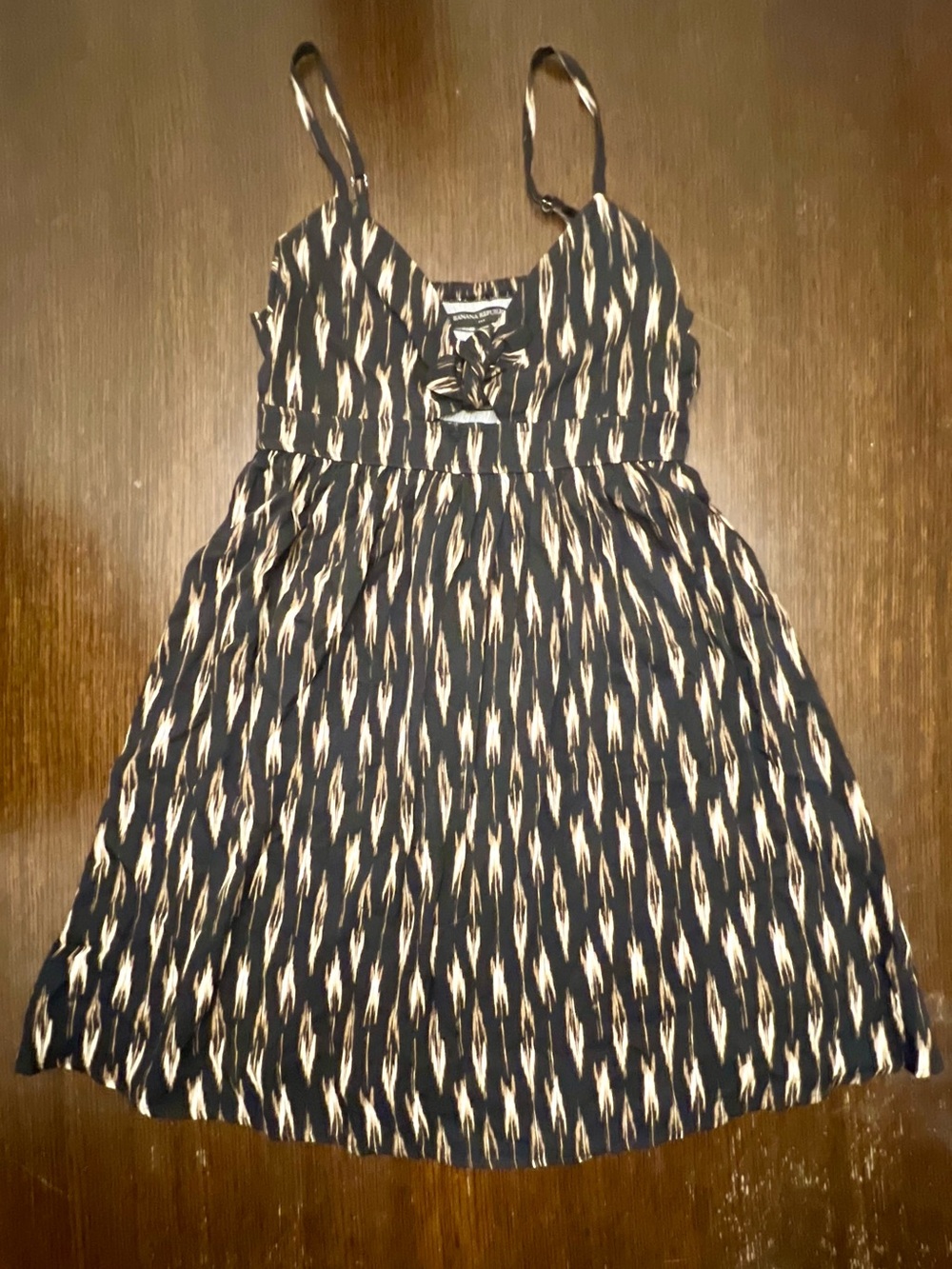 NWT Banana Republic XS Black Brown Beige Ikat Print Tie-Front Shirred Mini Dress